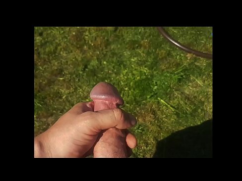 ❤️ Hot hottie ökölbe szorította a rózsaszín punciját, és egy spriccelővel elélvezett a nyári kertben Anal videó at hu.dreamlandpassionjourney.ru ❤