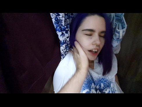 ❤️ Megtaláltam a nővéremet a szekrényben, és segítettem neki elélvezni. Anal videó at hu.dreamlandpassionjourney.ru ❤